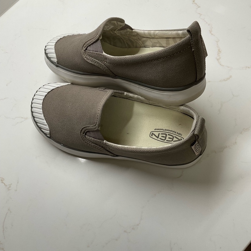 Keen Women's Elsa Slip-On Shoes - Color:  Brindle - Picture 5 of 6
